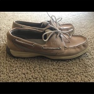 Sperry boat shoes